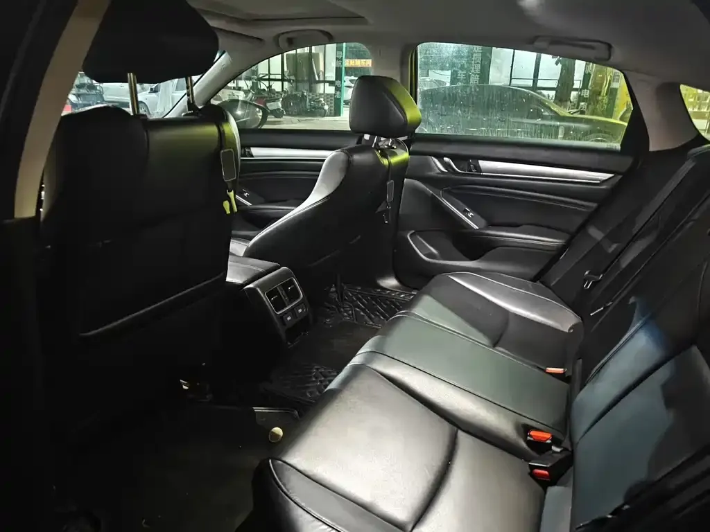 Honda Accord 2022 из CN, фото 4