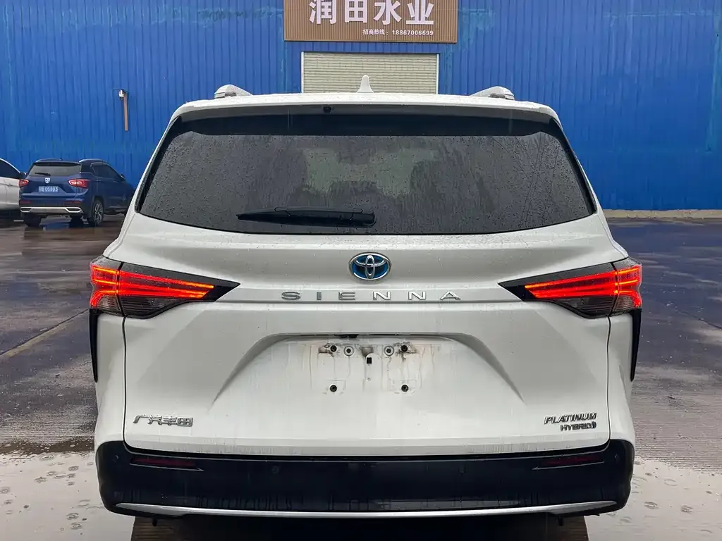 Toyota Sienna 2022 из CN, фото 7