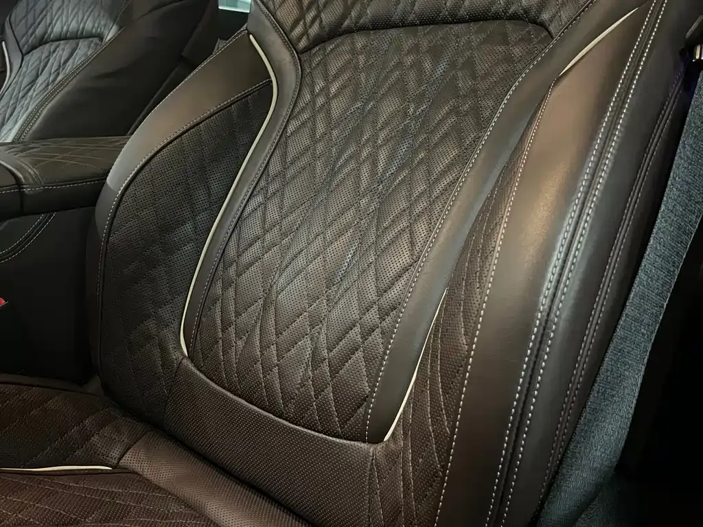 BMW 7 Series 2022 из CN, фото 8