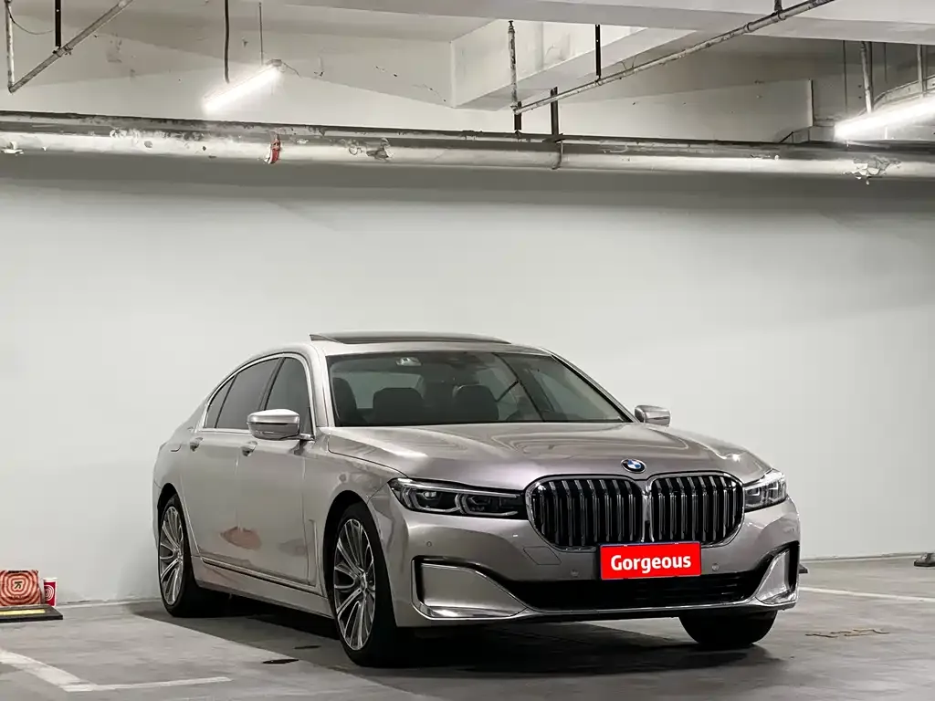 BMW 7 Series 2022 из CN, фото 4
