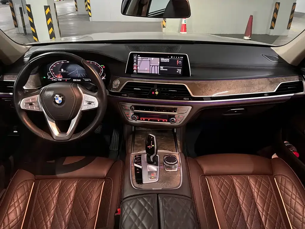 BMW 7 Series 2022 из CN, фото 5