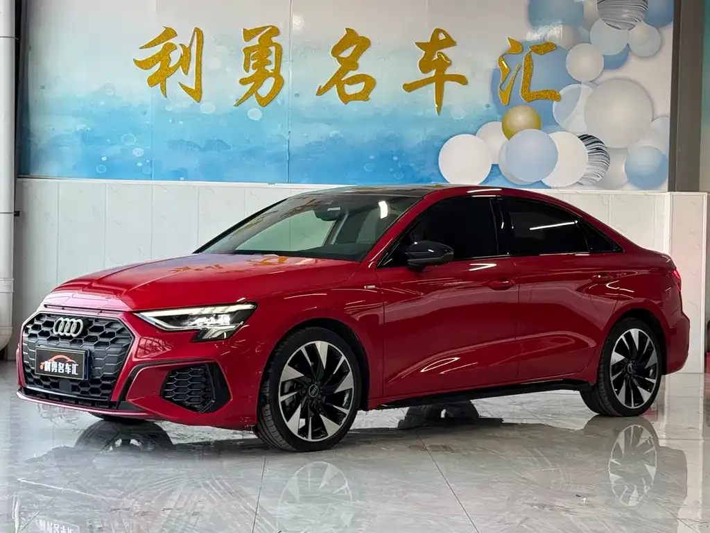 Audi A3 2023 из CN, фото 1