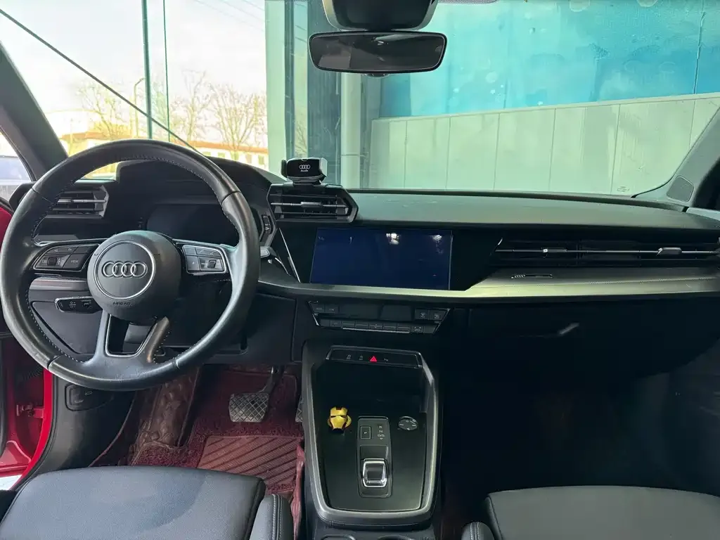 Audi A3 2023 из CN, фото 2