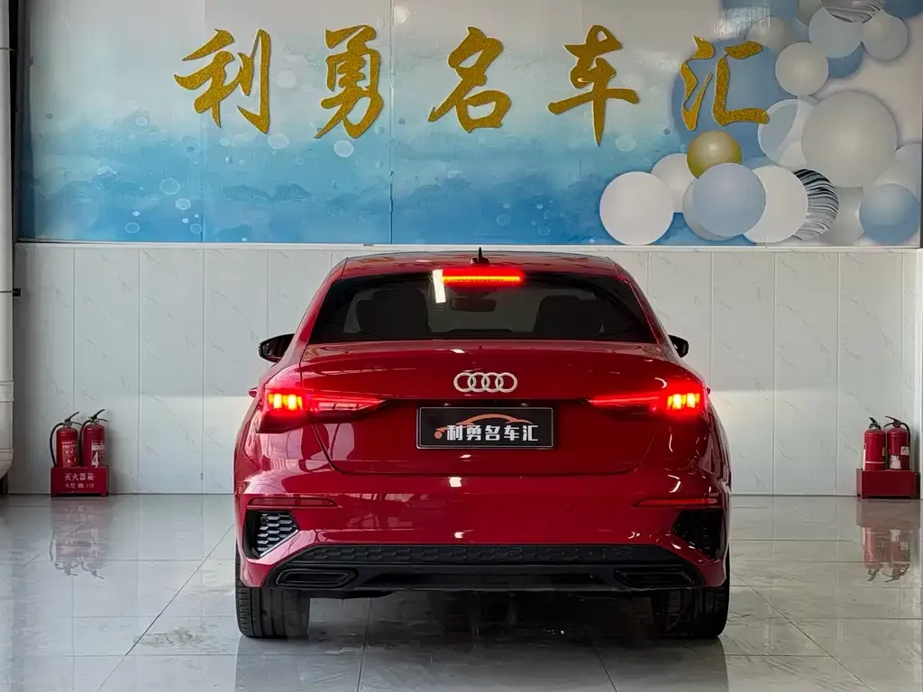 Audi A3 2023 из CN, фото 3