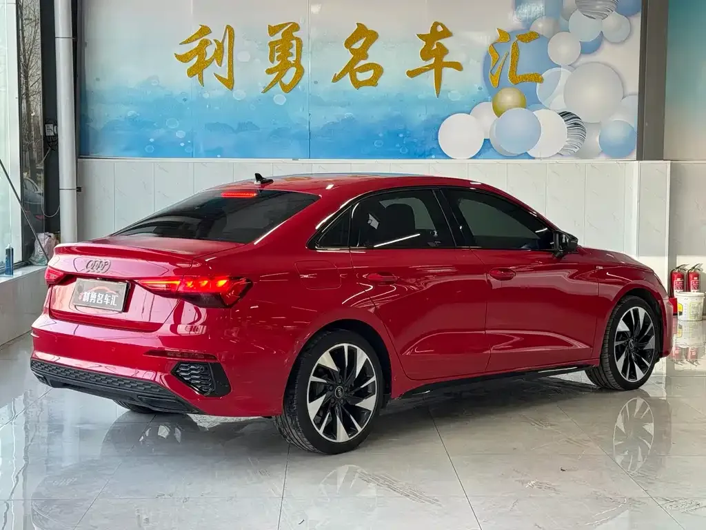 Audi A3 2023 из CN, фото 4
