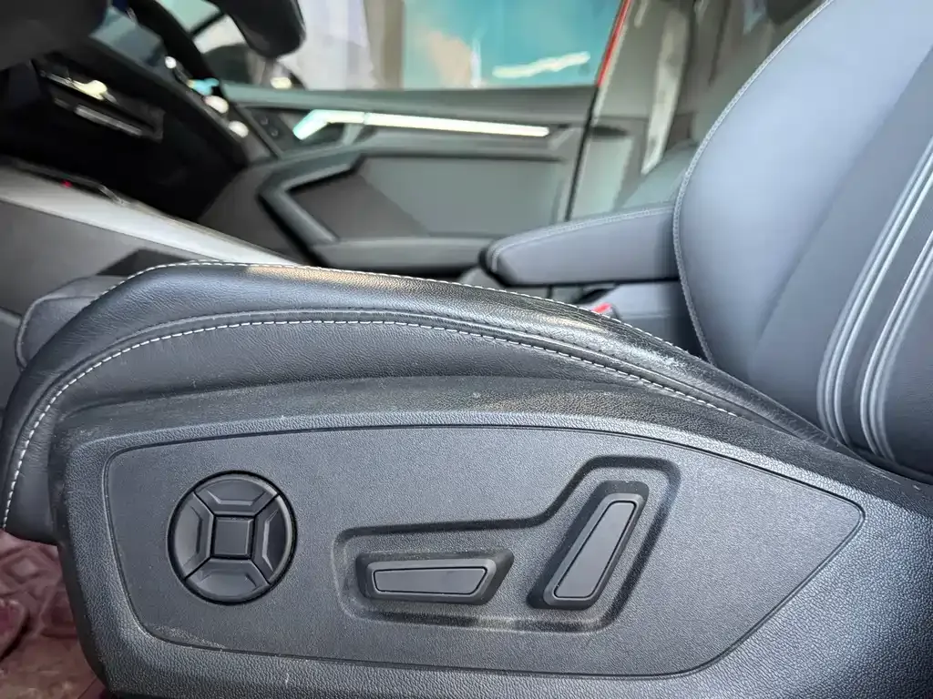 Audi A3 2023 из CN, фото 10