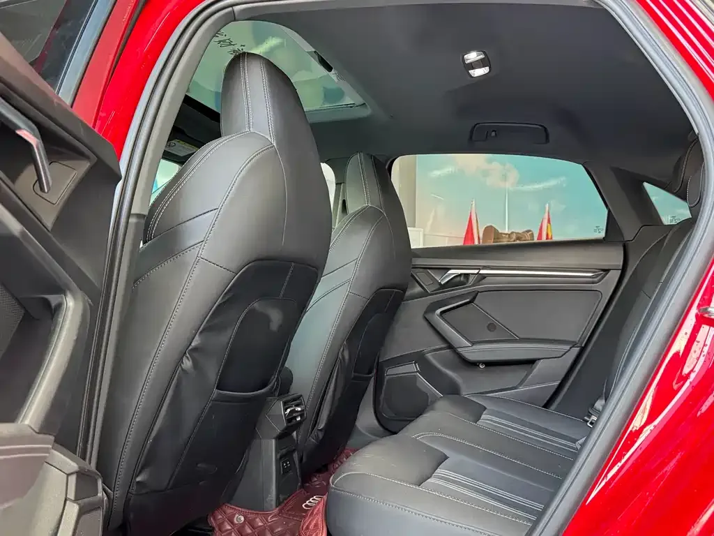 Audi A3 2023 из CN, фото 6