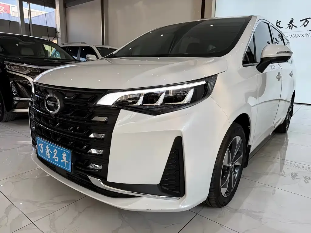 GAC Motor Trumpchi M6 — фото 1