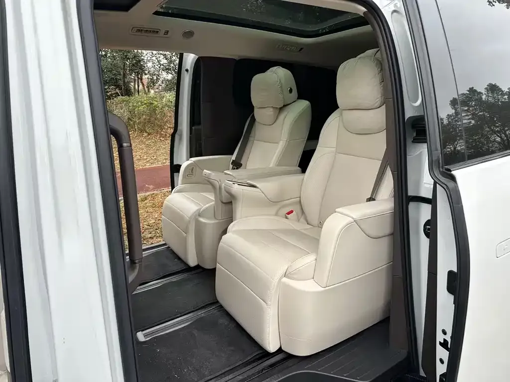 Li Auto MEGA 2024 из CN, фото 3