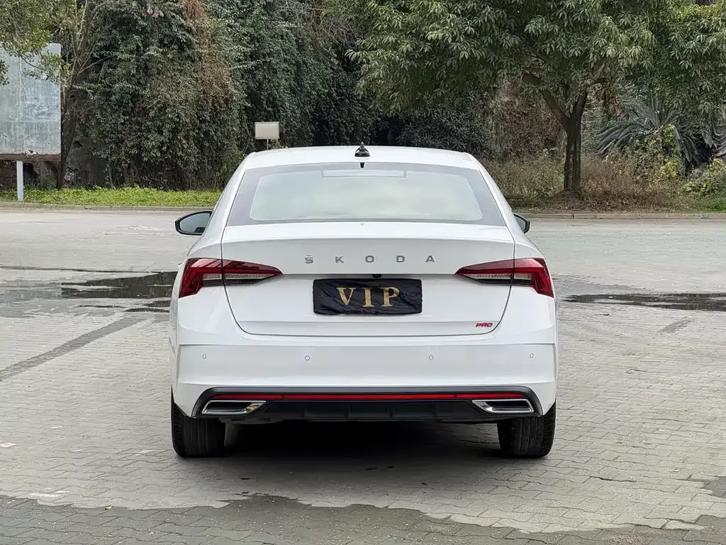 Skoda Octavia — фото 4