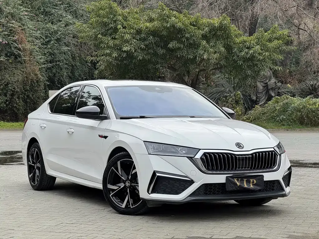Skoda Octavia — фото 6