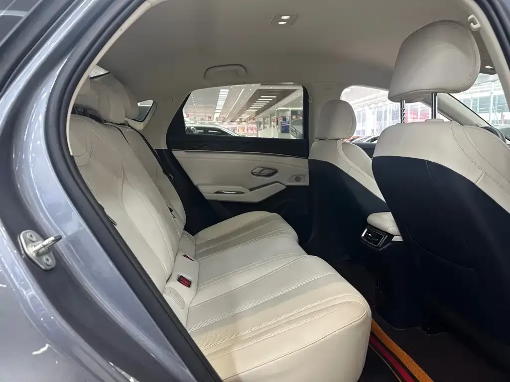 BYD Qin L 2025 из CN, фото 5
