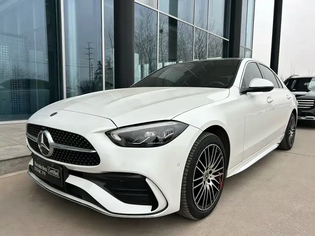 Mercedes-Benz C-Class — фото 1