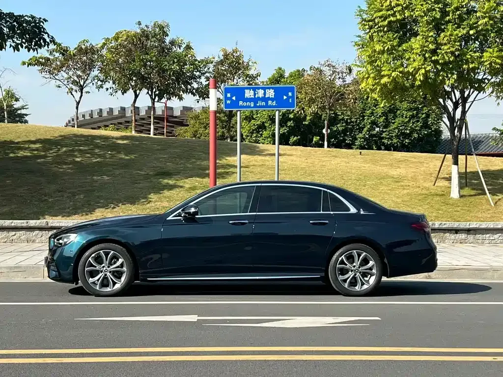 Mercedes-Benz E-Class 2023 из CN, фото 6