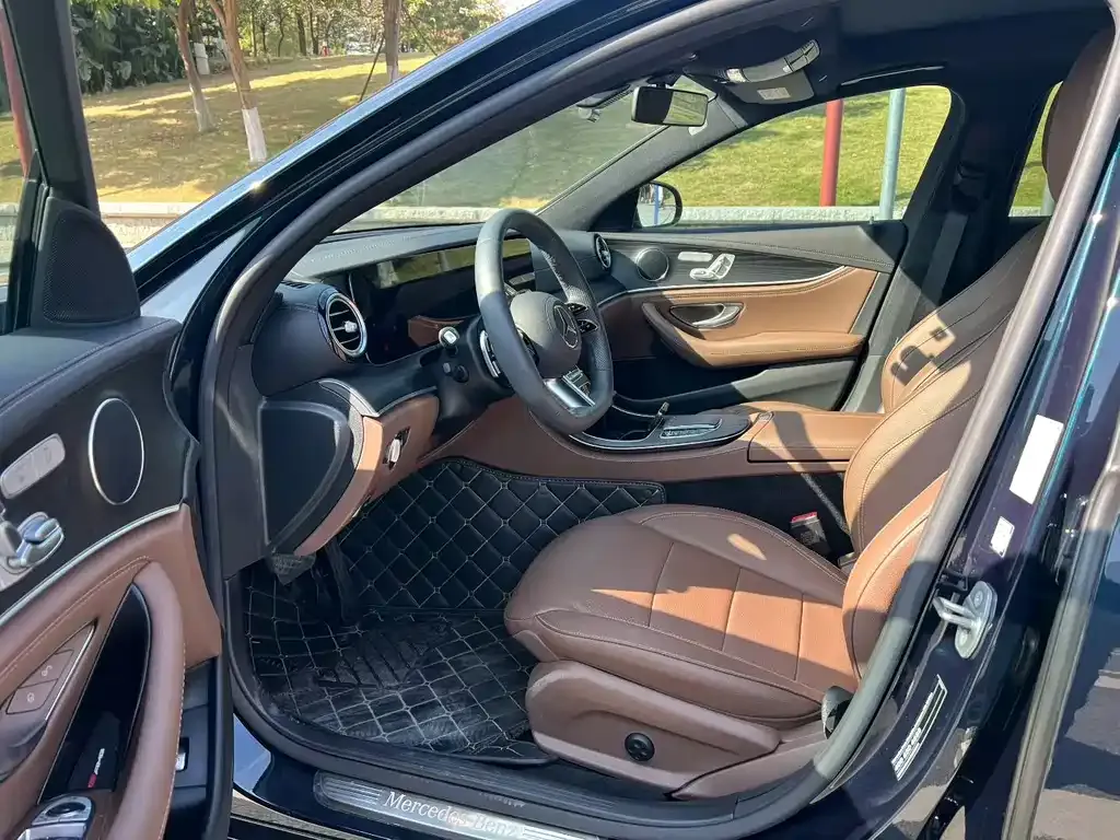 Mercedes-Benz E-Class 2023 из CN, фото 5