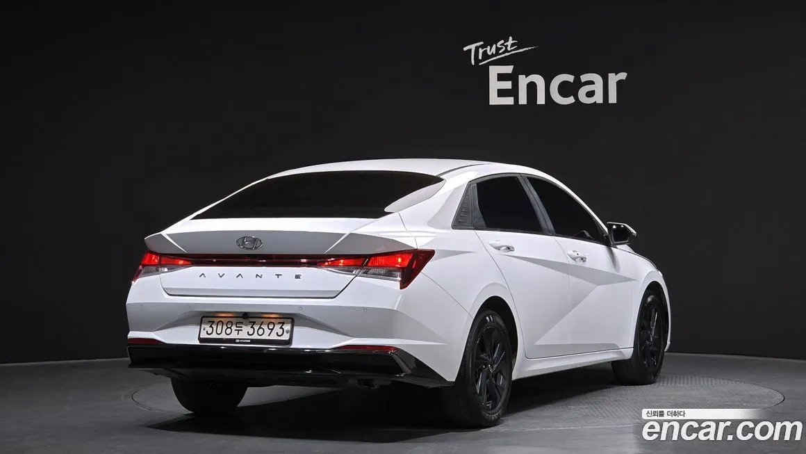Hyundai AVANTE — фото 2