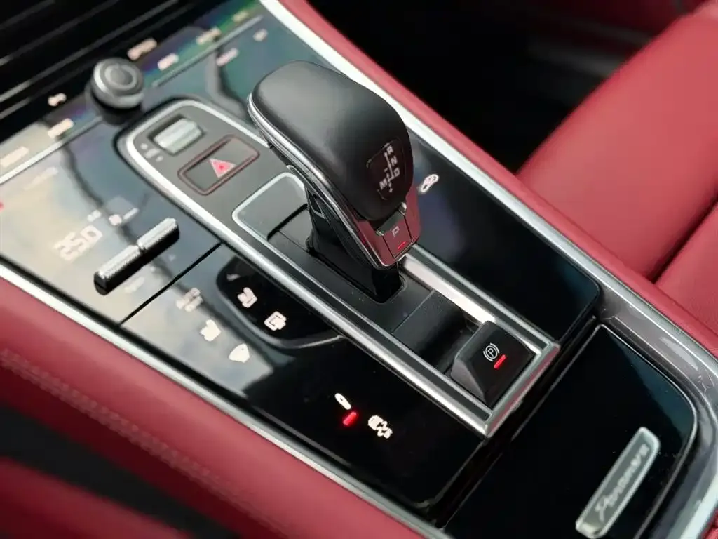 Porsche Panamera 2023 из CN, фото 2