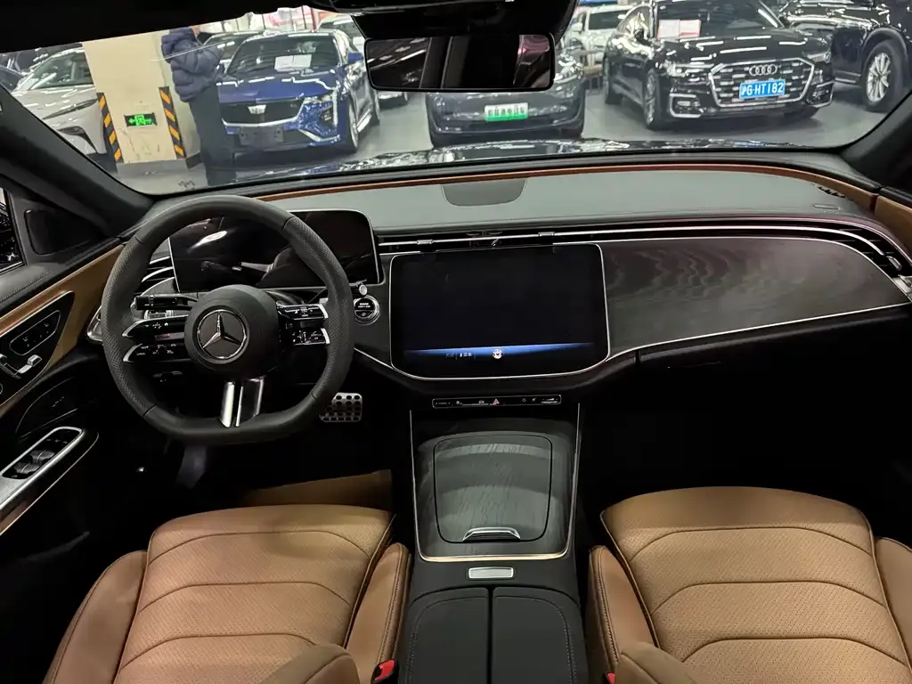 Mercedes-Benz E-Class 2024 из CN, фото 5