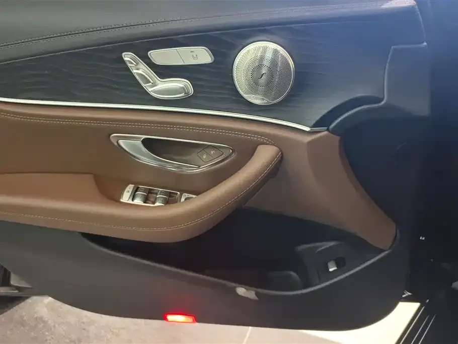 Mercedes-Benz E-Class 2023 из CN, фото 6