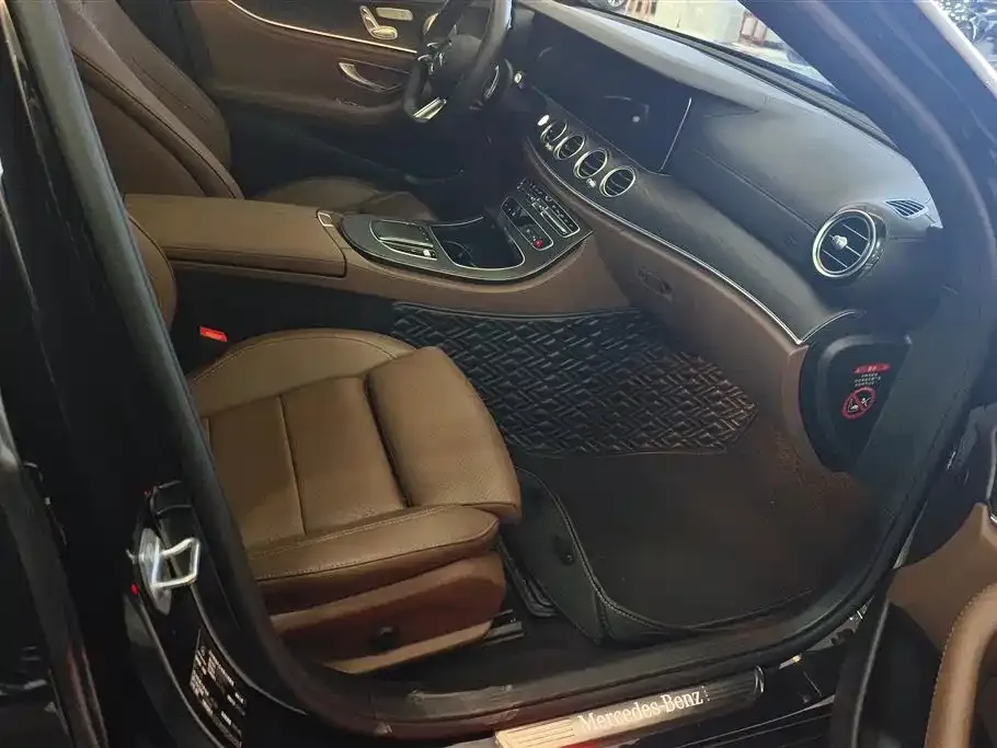 Mercedes-Benz E-Class 2023 из CN, фото 2