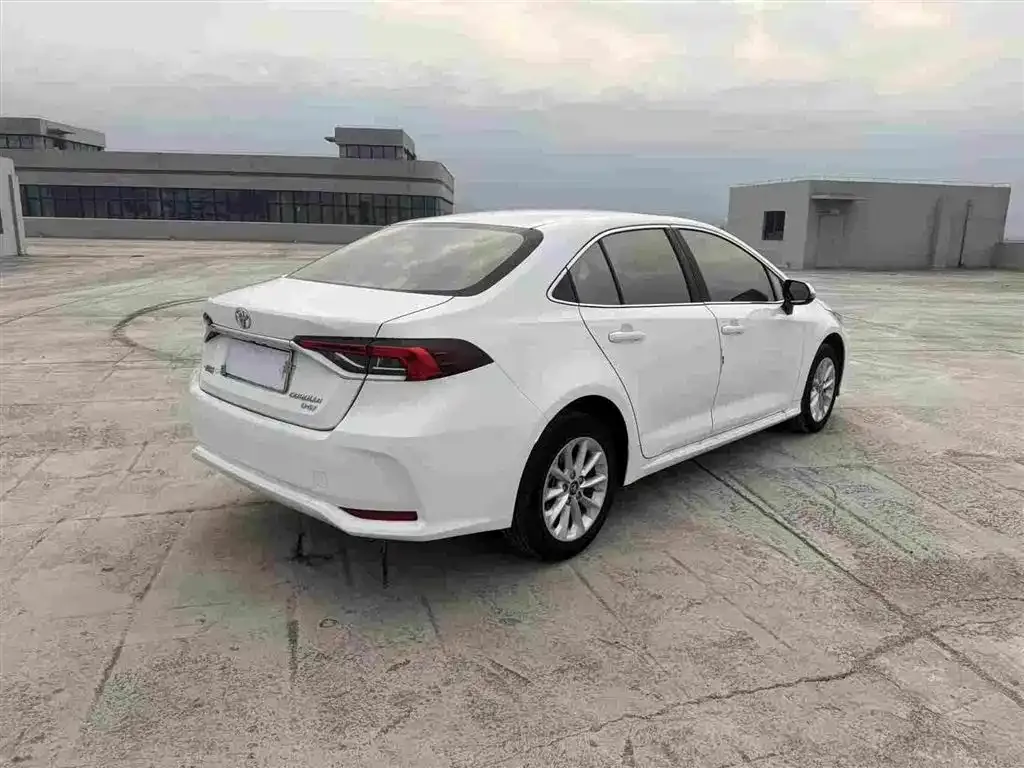 Toyota Corolla 2022 из CN, фото 9