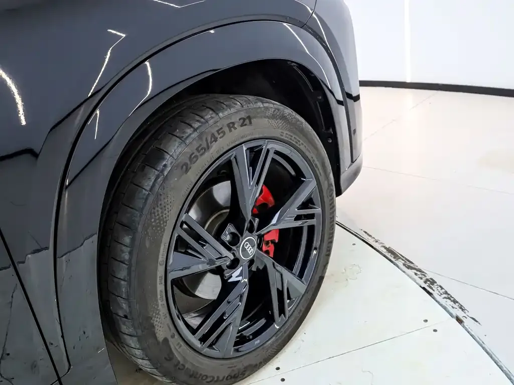 Audi Q6 2024 из CN, фото 6