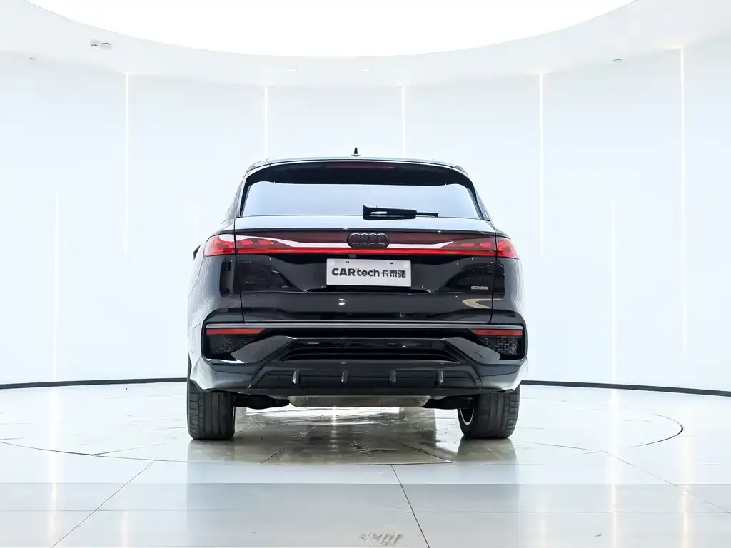 Audi Q6 2024 из CN, фото 2