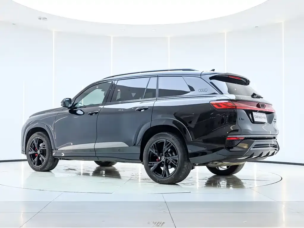 Audi Q6 2024 из CN, фото 10