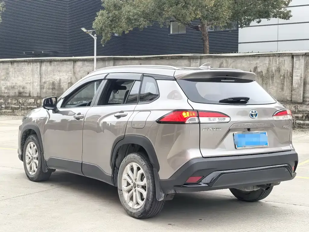 Toyota Frontlander 2024 из CN, фото 9