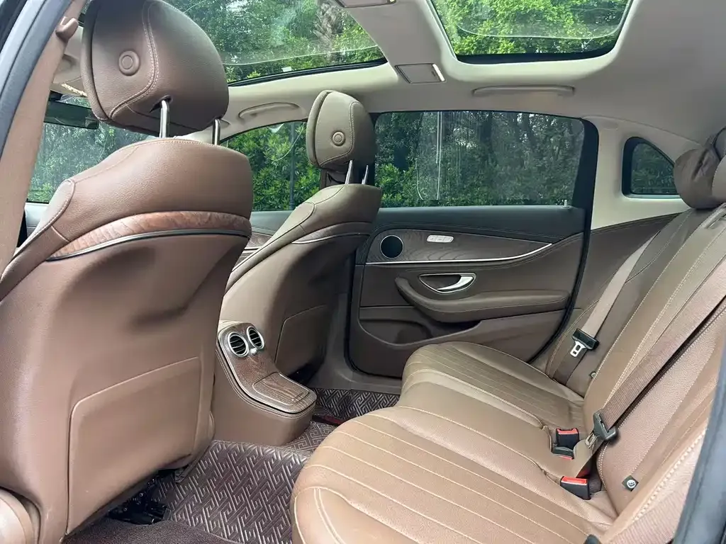 Mercedes-Benz E-Class 2023 из CN, фото 5