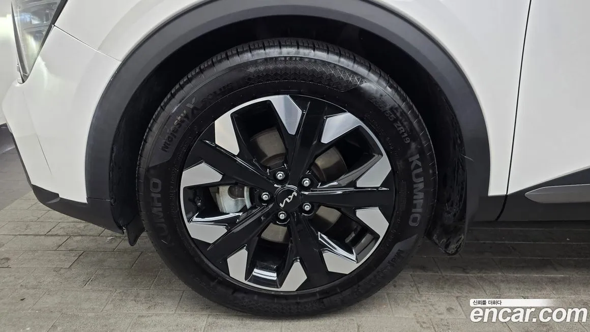 Kia Sportage — фото 10