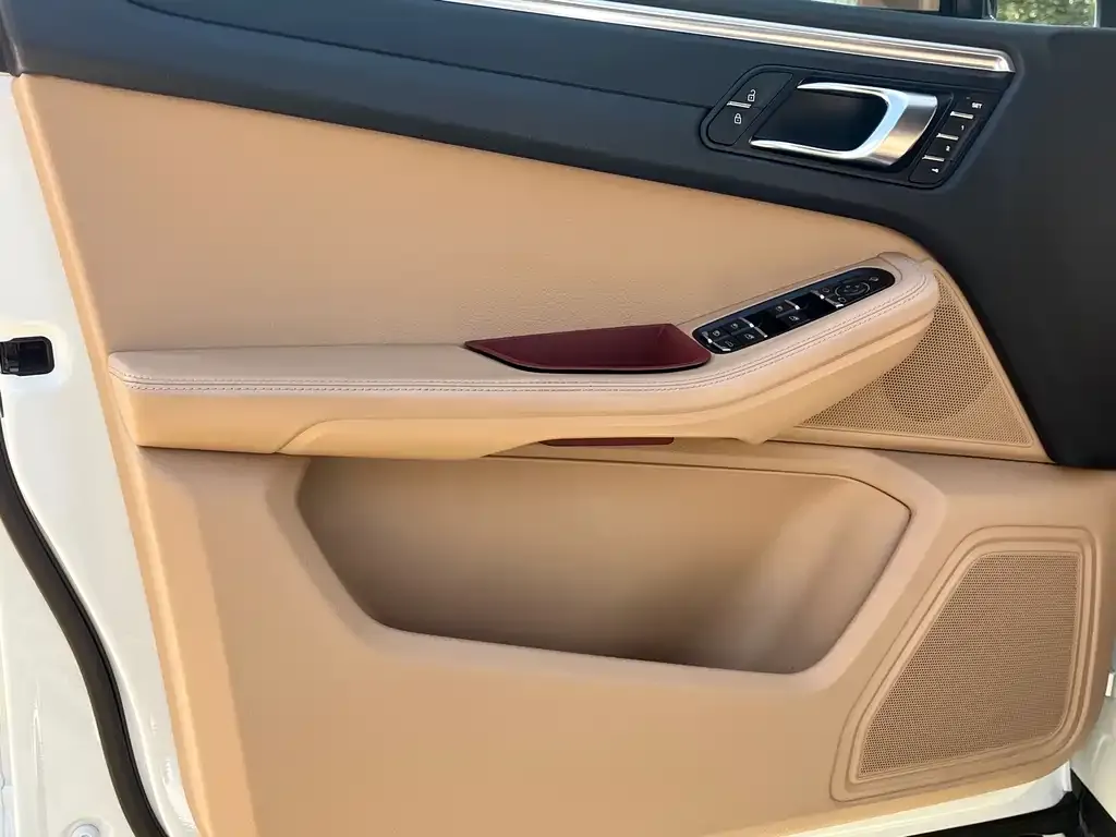 Porsche Macan 2022 из CN, фото 4