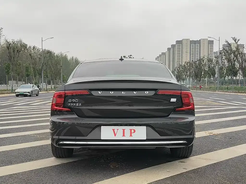 Volvo S90 PHEV 2021 из CN, фото 4