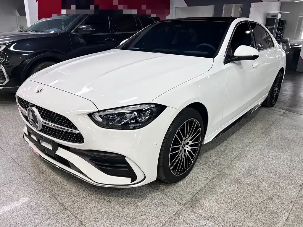 Mercedes-Benz C-Class — фото 1