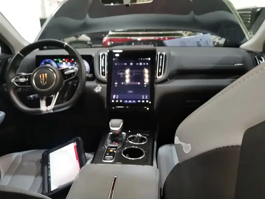 Hongqi HS3 PHEV 2024 из CN, фото 7