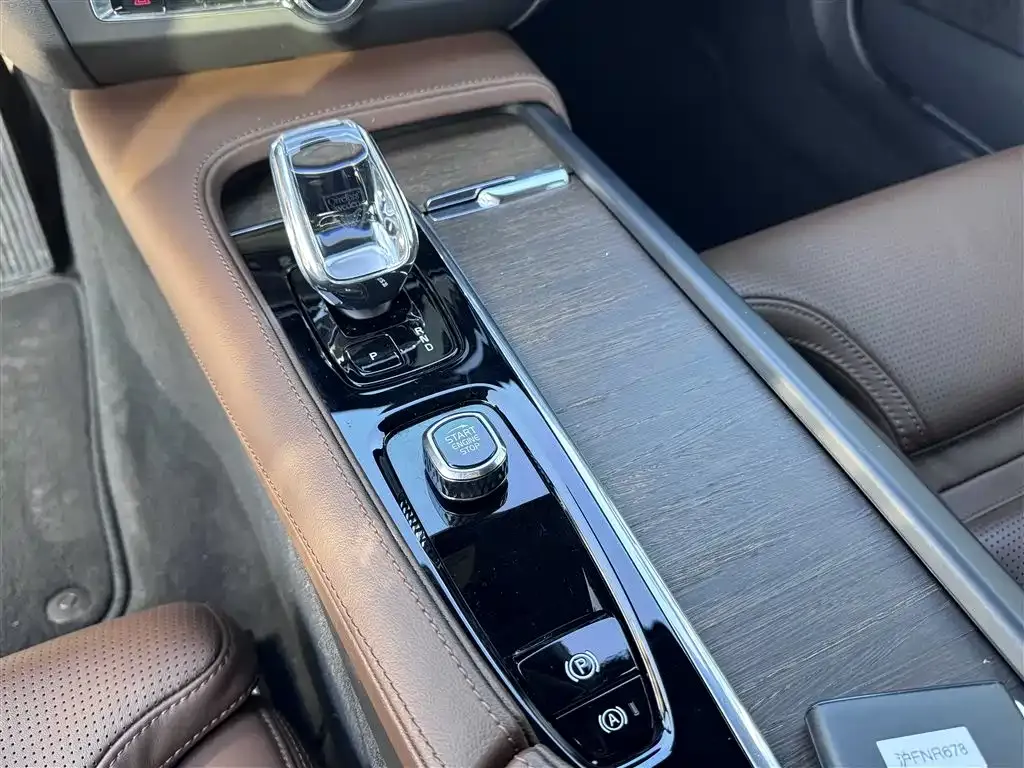 Volvo S90 — фото 10