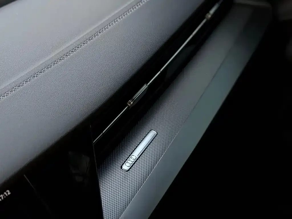 Audi A3 2023 из CN, фото 7