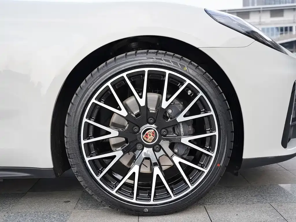 Porsche Panamera 2024 из CN, фото 5