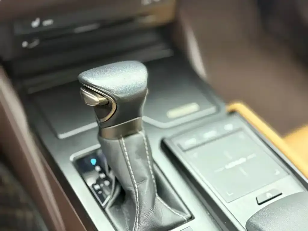 Lexus ES 2021 из CN, фото 5