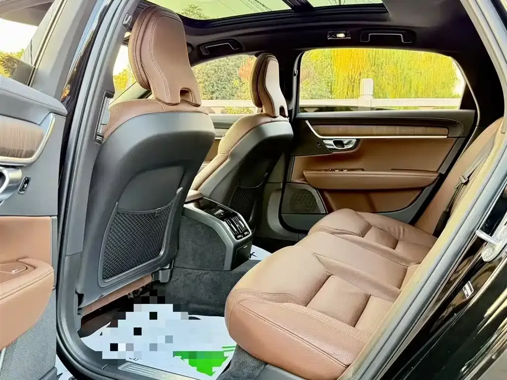 Volvo S90 — фото 4