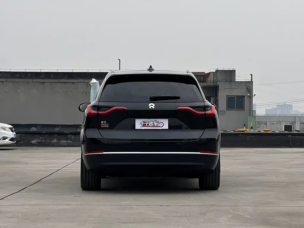 NIO ES8 — фото 2
