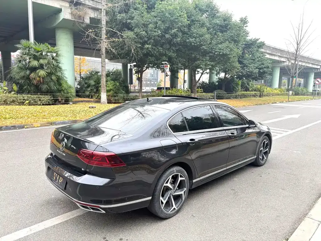 Volkswagen Magotan 2023 из CN, фото 6