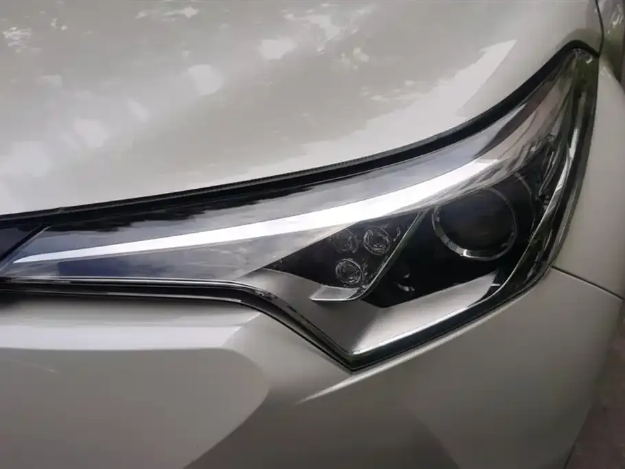 Toyota C-HR 2021 из CN, фото 2