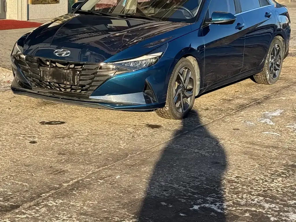 Hyundai Elantra — фото 10