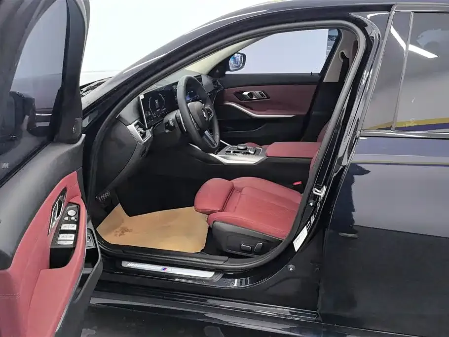 BMW 3 Series 2023 из CN, фото 6