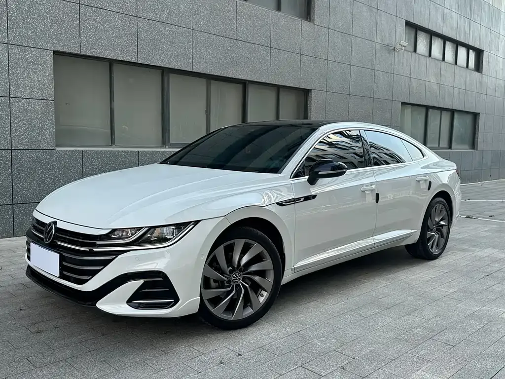 Volkswagen CC 2024 из CN, фото 1