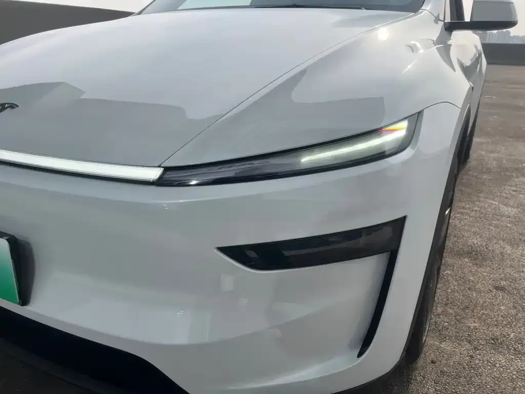 Tesla Model Y 2025 из CN, фото 7
