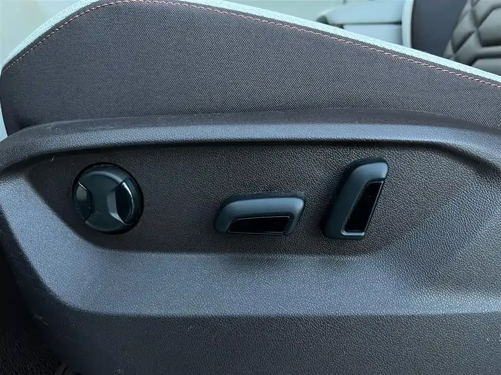 Volkswagen Tayron 2023 из CN, фото 10