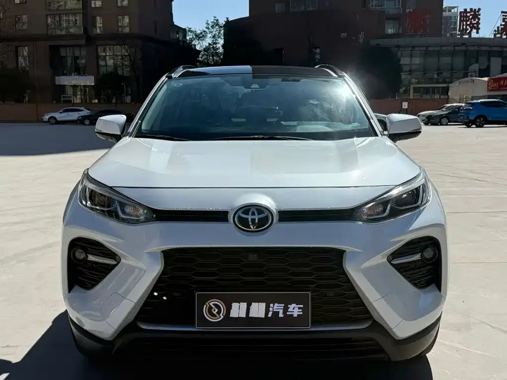 Toyota Wildlander 2023 из CN, фото 1