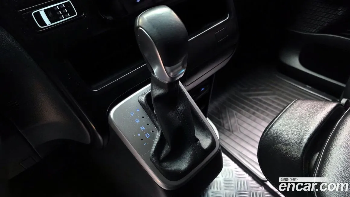 Hyundai Staria 2023 из KR, фото 4